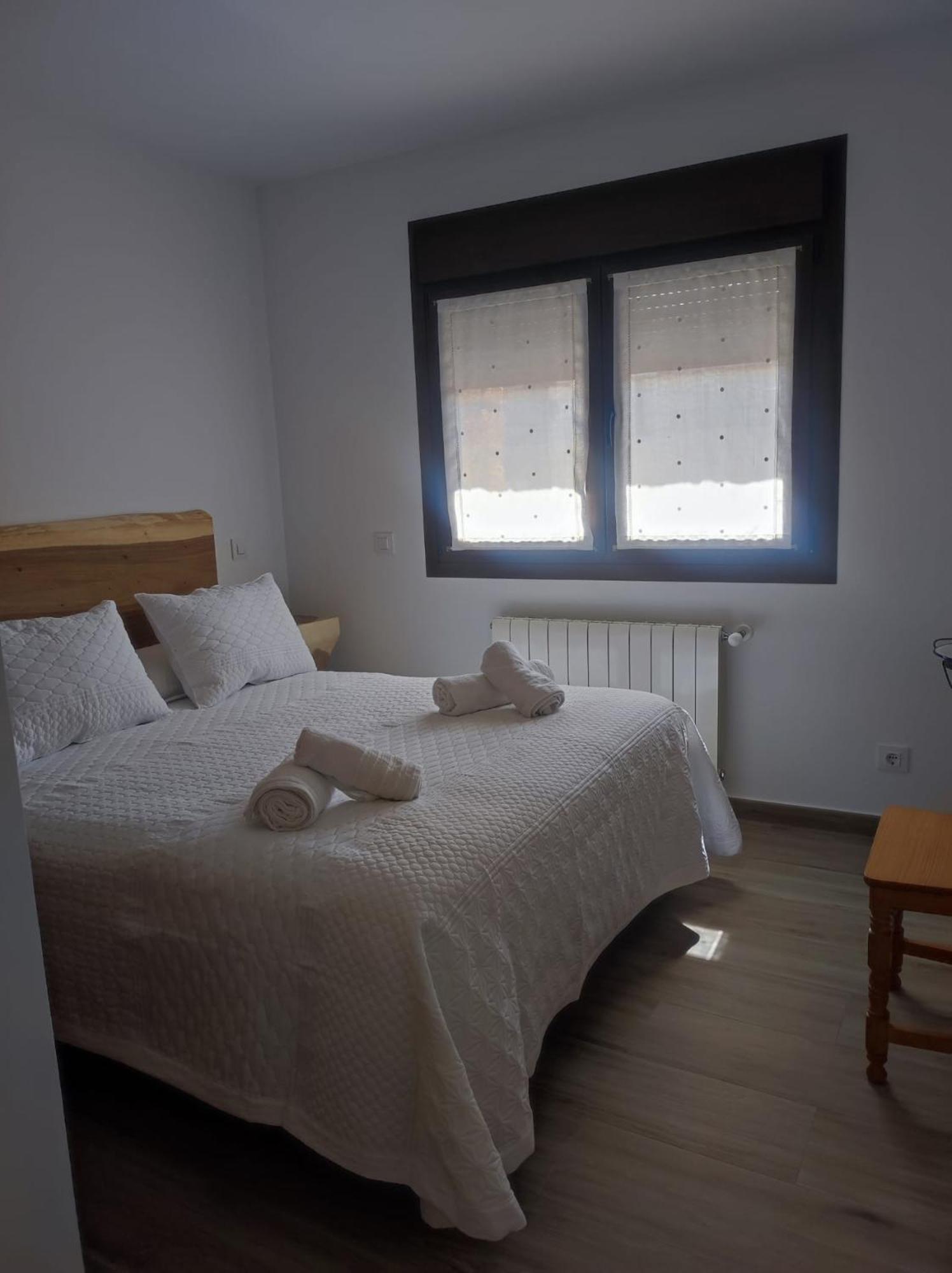 Apartamentos Sierra Y Mar Aldealengua De Pedraza Ceguilla Exterior photo